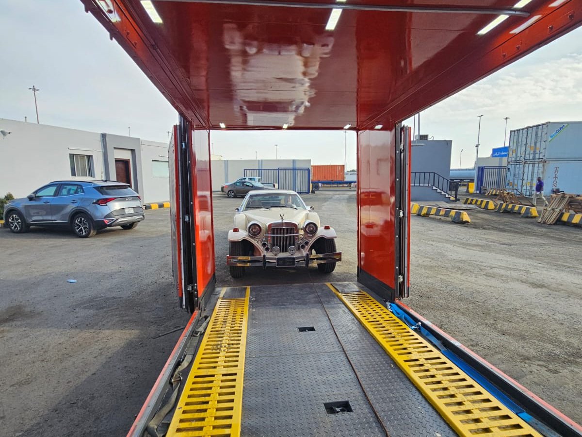 سطحه هدروليك خدمة vip نقل سيارت فاره في جدةه