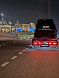 سطجات البدر السريع تنقل سيارات بين المدن